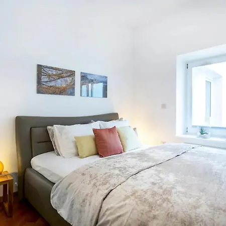 Apartment Deluxe Address Downtown Ljubljana
