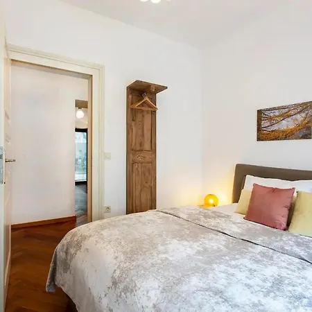 Apartment Deluxe Address Downtown Ljubljana